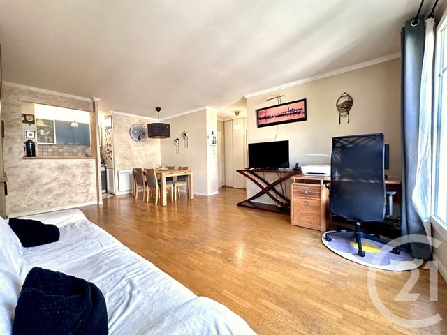 Appartement F3 à vendre - 3 pièces - 60.57 m2 - MAISONS ALFORT - 94 - ILE-DE-FRANCE - Century 21 Lb Immobilier