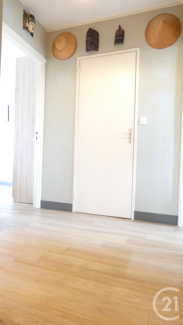 Afficher la photo en grand Appartement F3 à vendre - 3 pièces - 67.3 m2 - MAISONS ALFORT - 94 - ILE-DE-FRANCE - Century 21 Lb Immobilier