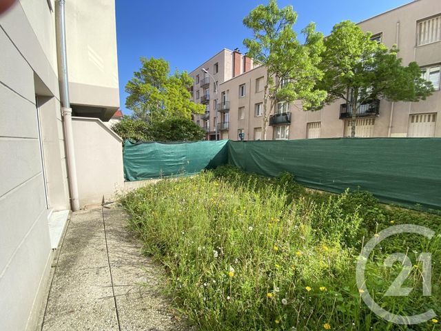 Appartement Studio à louer - 1 pièce - 27.7 m2 - ALFORTVILLE - 94 - ILE-DE-FRANCE - Century 21 Lb Immobilier