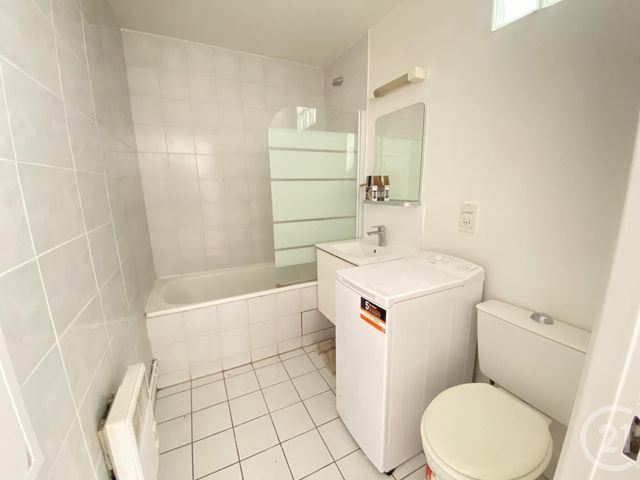 Appartement Studio à louer - 1 pièce - 27.7 m2 - ALFORTVILLE - 94 - ILE-DE-FRANCE - Century 21 Lb Immobilier