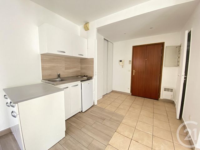 Appartement Studio à louer - 1 pièce - 27.7 m2 - ALFORTVILLE - 94 - ILE-DE-FRANCE - Century 21 Lb Immobilier