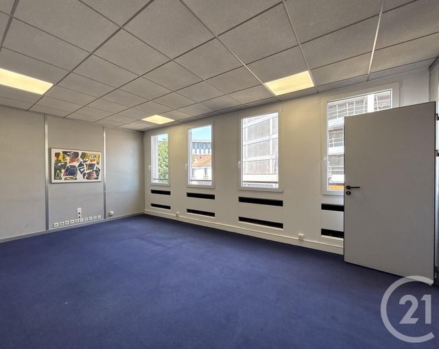 entreprise à louer - 928.0 m2 - MONTREUIL - 93 - ILE-DE-FRANCE - Century 21 Lb Immobilier