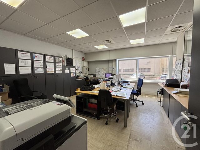 entreprise à louer - 928.0 m2 - MONTREUIL - 93 - ILE-DE-FRANCE - Century 21 Lb Immobilier