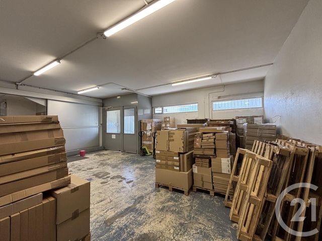 entreprise à louer - 450.0 m2 - MONTREUIL - 93 - ILE-DE-FRANCE - Century 21 Lb Immobilier