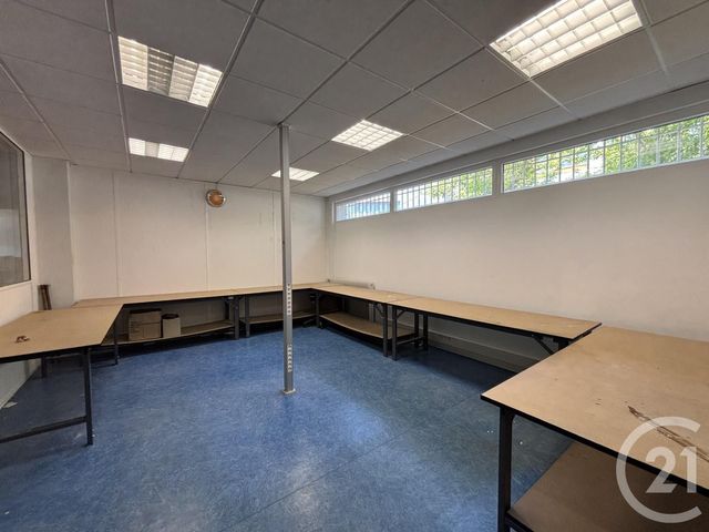 entreprise à louer - 450.0 m2 - MONTREUIL - 93 - ILE-DE-FRANCE - Century 21 Lb Immobilier