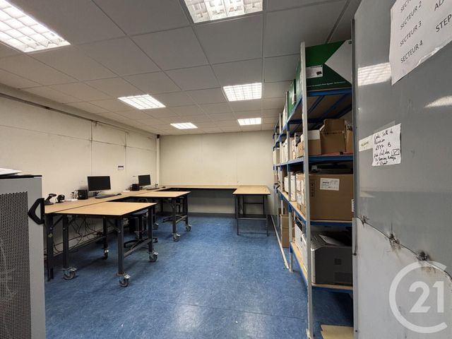 entreprise à louer - 450.0 m2 - MONTREUIL - 93 - ILE-DE-FRANCE - Century 21 Lb Immobilier