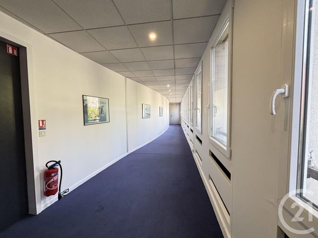 entreprise à louer - 478.0 m2 - MONTREUIL - 93 - ILE-DE-FRANCE - Century 21 Lb Immobilier