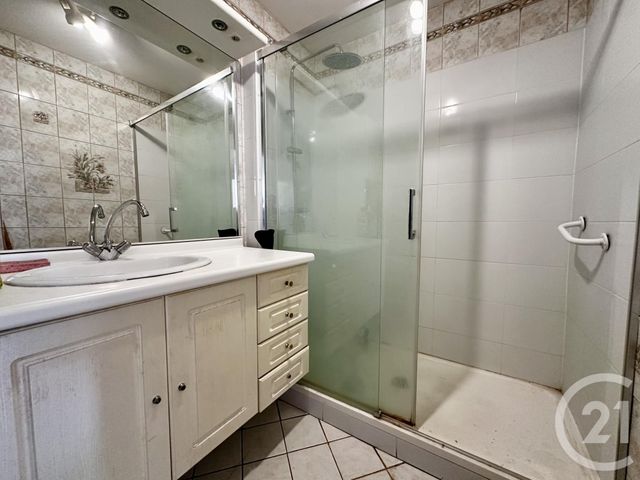 Appartement F4 à vendre - 4 pièces - 75.06 m2 - CRETEIL - 94 - ILE-DE-FRANCE - Century 21 Lb Immobilier