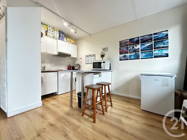 Appartement Studio à vendre - 1 pièce - 25.2 m2 - ST MAURICE - 94 - ILE-DE-FRANCE - Century 21 Lb Immobilier