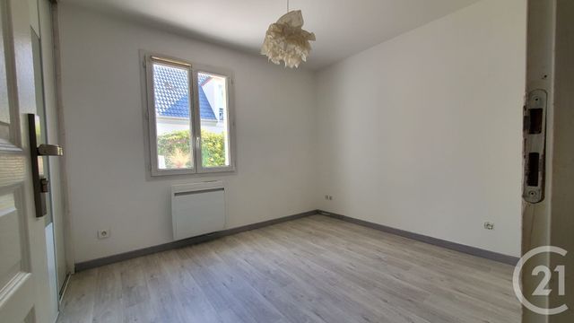 Appartement F3 à louer - 4 pièces - 76.7 m2 - LIMEIL BREVANNES - 94 - ILE-DE-FRANCE - Century 21 Lb Immobilier