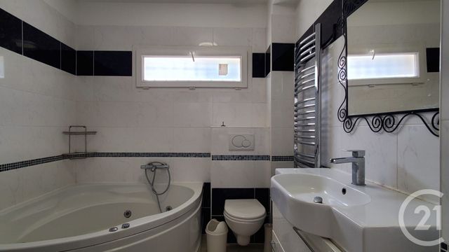 Appartement F3 à louer - 4 pièces - 76.7 m2 - LIMEIL BREVANNES - 94 - ILE-DE-FRANCE - Century 21 Lb Immobilier