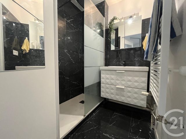 Appartement F2 à vendre - 2 pièces - 46.07 m2 - CRETEIL - 94 - ILE-DE-FRANCE - Century 21 Lb Immobilier