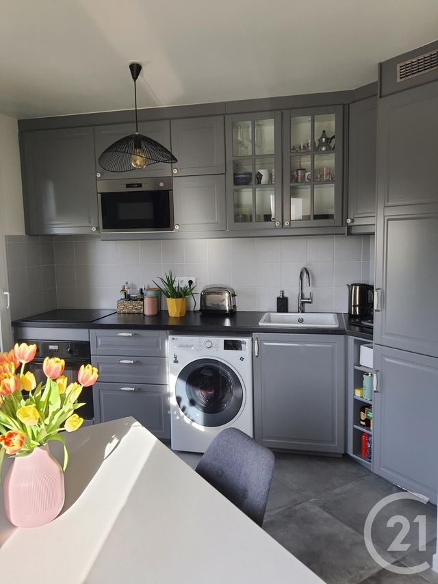 Appartement F2 à vendre - 2 pièces - 46.07 m2 - CRETEIL - 94 - ILE-DE-FRANCE - Century 21 Lb Immobilier