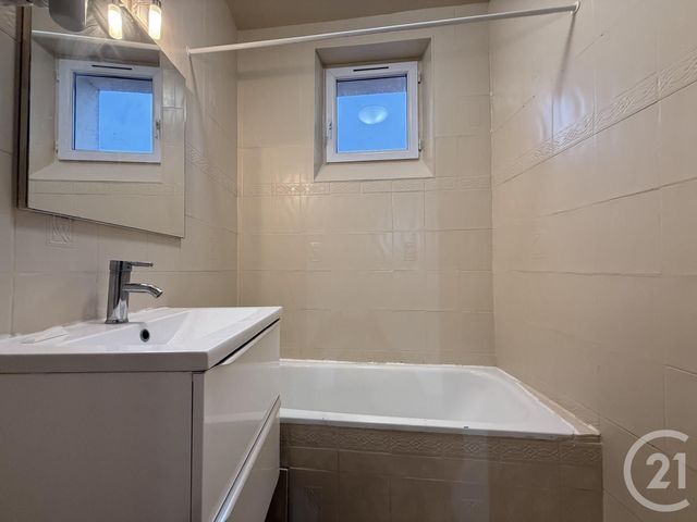 Appartement F3 à louer - 3 pièces - 55.13 m2 - ALFORTVILLE - 94 - ILE-DE-FRANCE - Century 21 Lb Immobilier