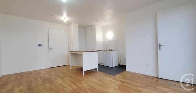 Appartement F1 à louer - 1 pièce - 29.01 m2 - MAISONS ALFORT - 94 - ILE-DE-FRANCE - Century 21 Lb Immobilier