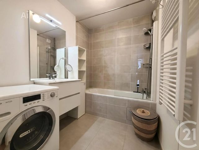 Appartement F3 à louer - 3 pièces - 63.1 m2 - MAISONS ALFORT - 94 - ILE-DE-FRANCE - Century 21 Lb Immobilier