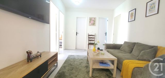 Appartement Chambre à louer - 1 pièce - 42.78 m2 - ALFORTVILLE - 94 - ILE-DE-FRANCE - Century 21 Lb Immobilier