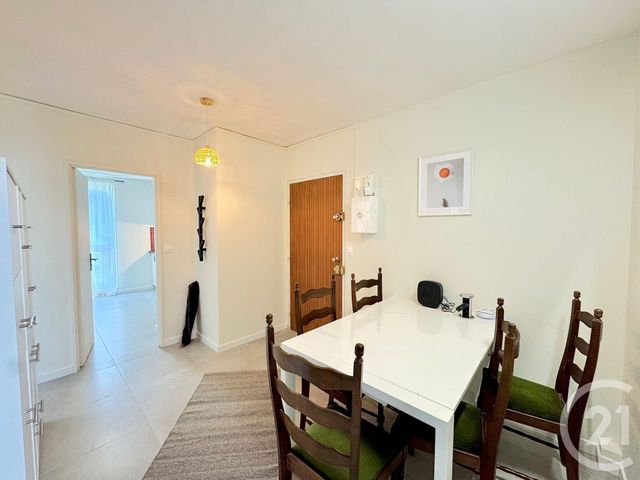 Appartement Chambre à louer - 1 pièce - 43.16 m2 - ALFORTVILLE - 94 - ILE-DE-FRANCE - Century 21 Lb Immobilier