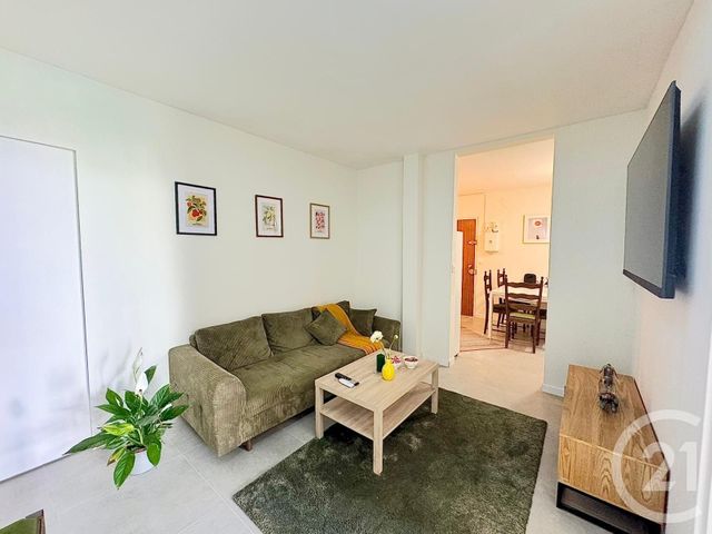 Appartement Chambre à louer - 1 pièce - 43.16 m2 - ALFORTVILLE - 94 - ILE-DE-FRANCE - Century 21 Lb Immobilier