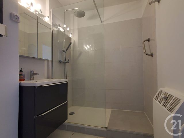 Appartement F2 à louer - 2 pièces - 49.63 m2 - MAISONS ALFORT - 94 - ILE-DE-FRANCE - Century 21 Lb Immobilier