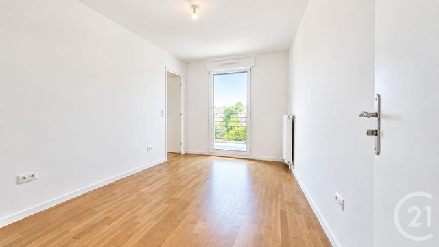 Appartement F2 à vendre - 2 pièces - 41.58 m2 - THIAIS - 94 - ILE-DE-FRANCE - Century 21 Lb Immobilier