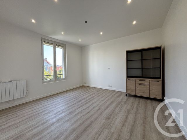 Appartement Studio à louer - 1 pièce - 29.45 m2 - MAISONS ALFORT - 94 - ILE-DE-FRANCE - Century 21 Lb Immobilier