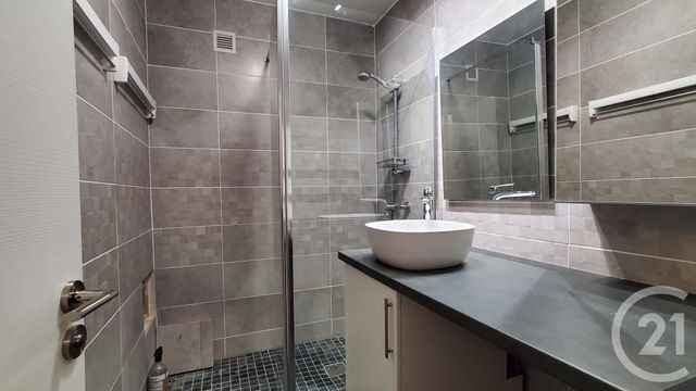 Appartement F2 à louer - 2 pièces - 39.59 m2 - LE PERREUX SUR MARNE - 94 - ILE-DE-FRANCE - Century 21 Lb Immobilier