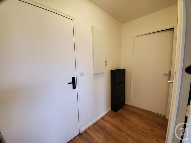 Appartement F1 à louer - 1 pièce - 28.5 m2 - MAISONS ALFORT - 94 - ILE-DE-FRANCE - Century 21 Lb Immobilier