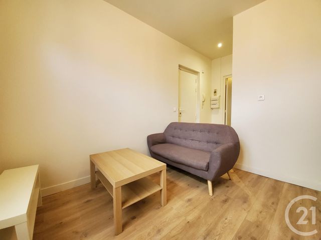 Appartement F2 à louer - 2 pièces - 23.89 m2 - IVRY SUR SEINE - 94 - ILE-DE-FRANCE - Century 21 Lb Immobilier