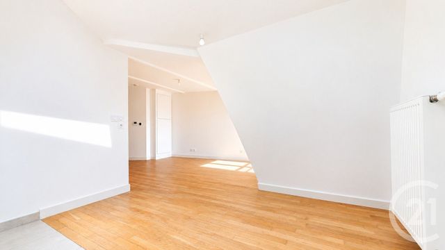 Appartement Studio à vendre - 1 pièce - 28.56 m2 - CLAMART - 92 - ILE-DE-FRANCE - Century 21 Lb Immobilier