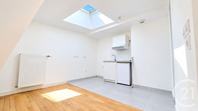 Appartement Studio à vendre - 1 pièce - 28.56 m2 - CLAMART - 92 - ILE-DE-FRANCE - Century 21 Lb Immobilier
