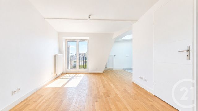 Appartement Studio à vendre - 1 pièce - 28.56 m2 - CLAMART - 92 - ILE-DE-FRANCE - Century 21 Lb Immobilier
